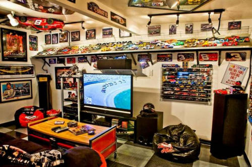 ultimate-sports-man-caves-20141213-1